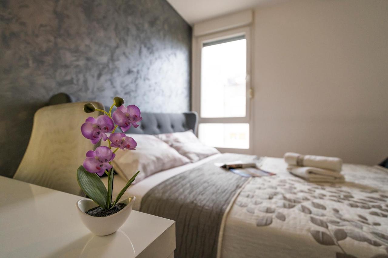ספליט Luxury 1 Bedroom App Center&Balcony Free Parking מראה חיצוני תמונה