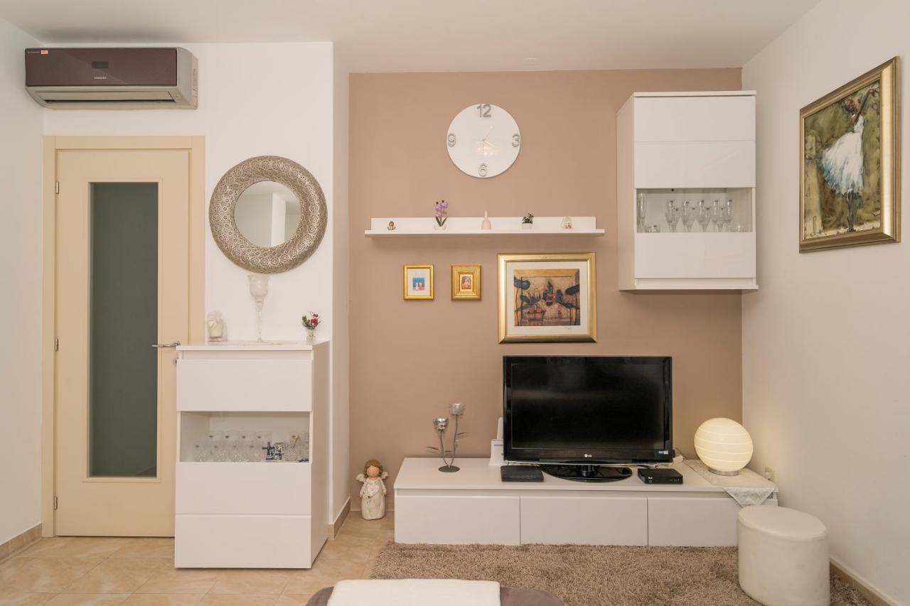 ספליט Luxury 1 Bedroom App Center&Balcony Free Parking מראה חיצוני תמונה